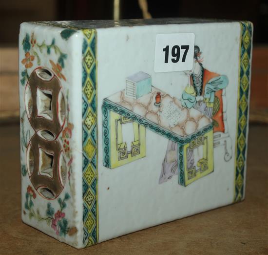 Chinese pillow